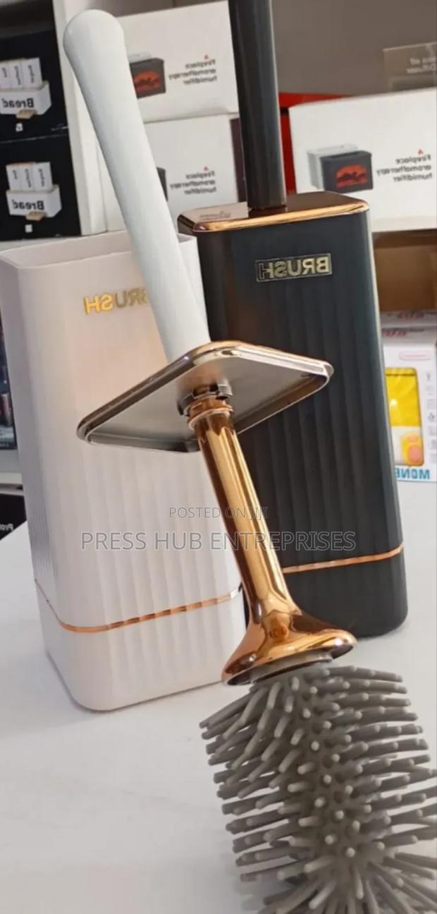 Toilet Brush and Holder Set - main view