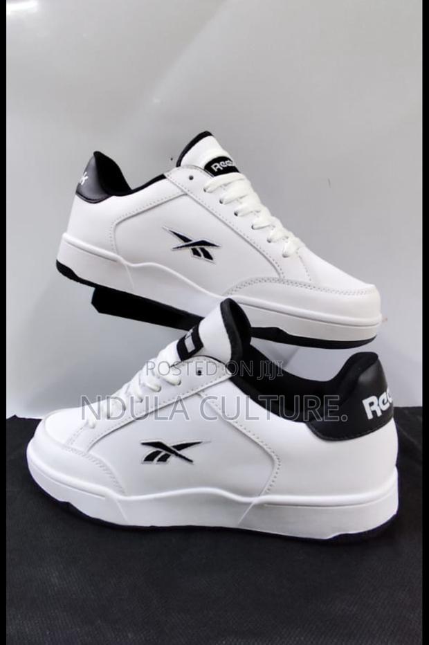 Old School Reeboks Classic - thumbnail 4