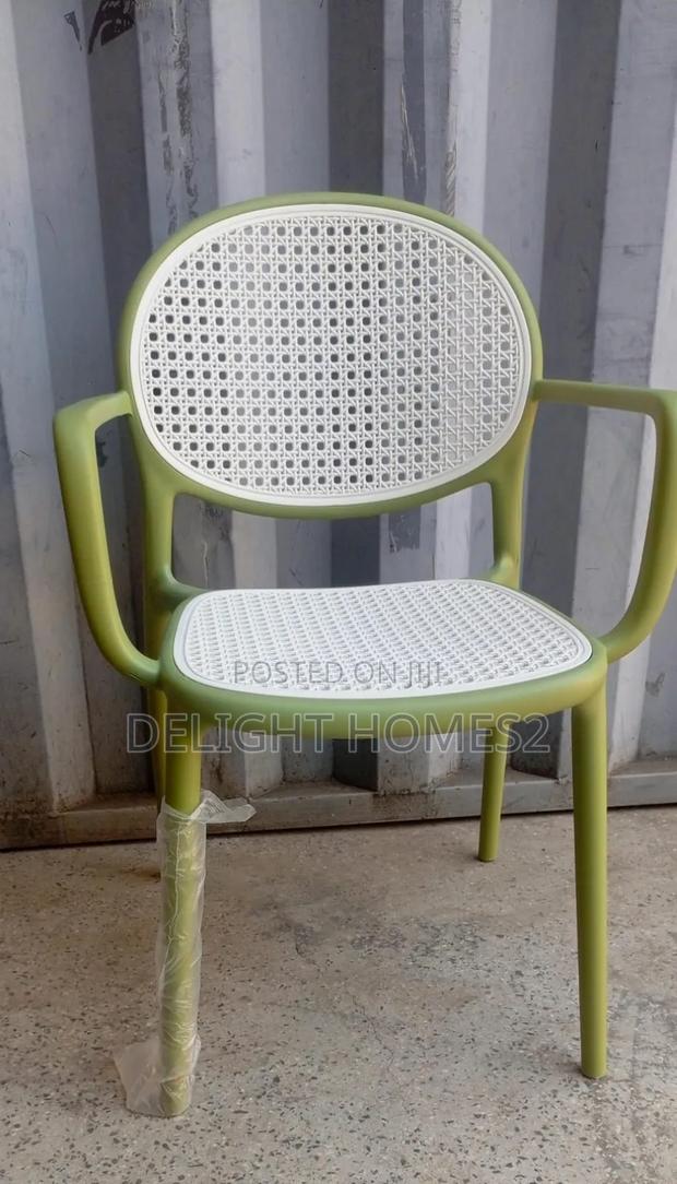 Modern Stackable Plastic Rattan Outdoor Dining Table - main view