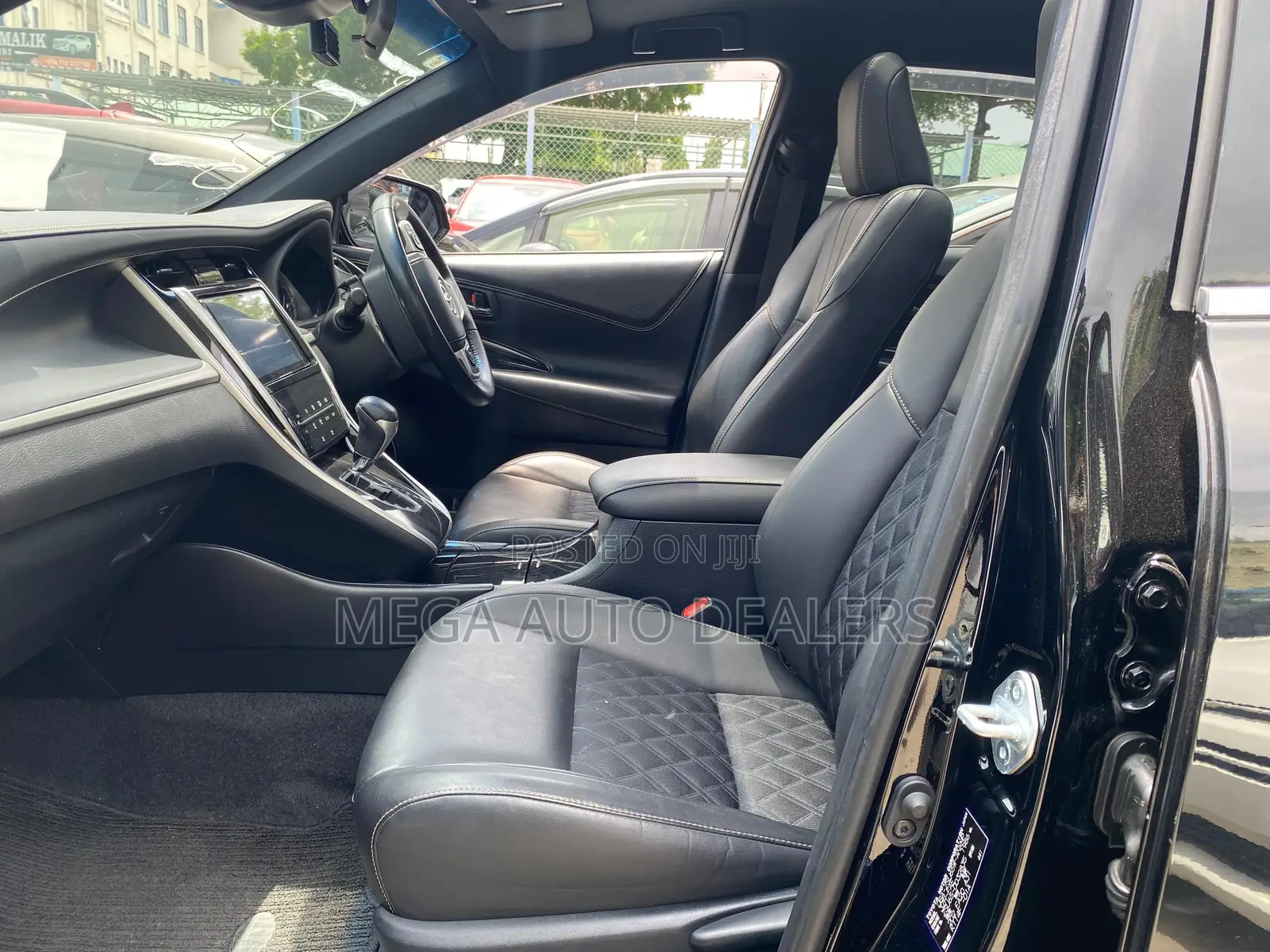 Toyota Harrier 2018 Black