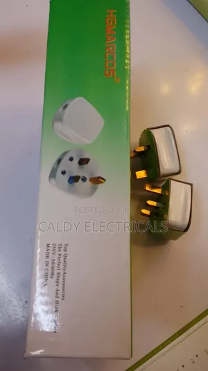 Hg Marcos Universal Power Plug Adapter