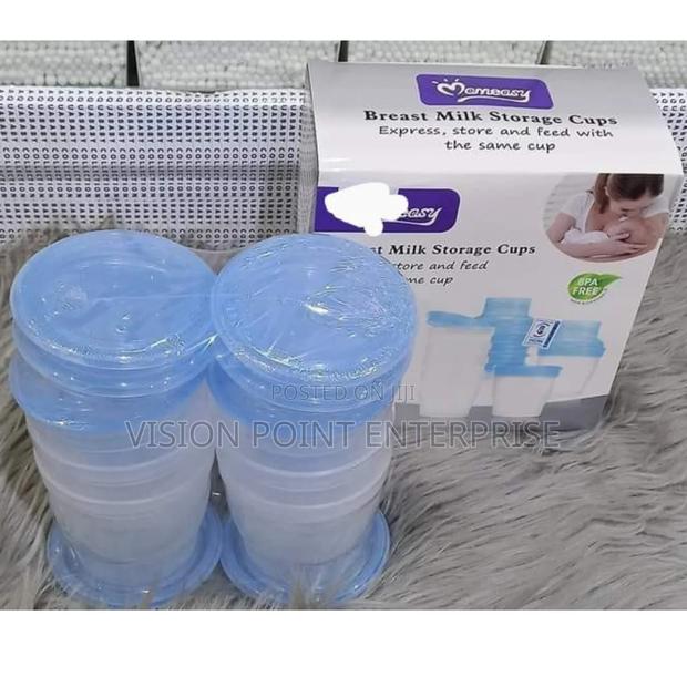 Breast Milk Storage Cups - main view