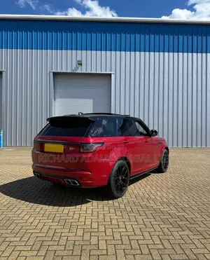 Land Rover Range Rover Sport SVR 2019 Red