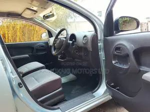 Toyota Passo 2015 Silver