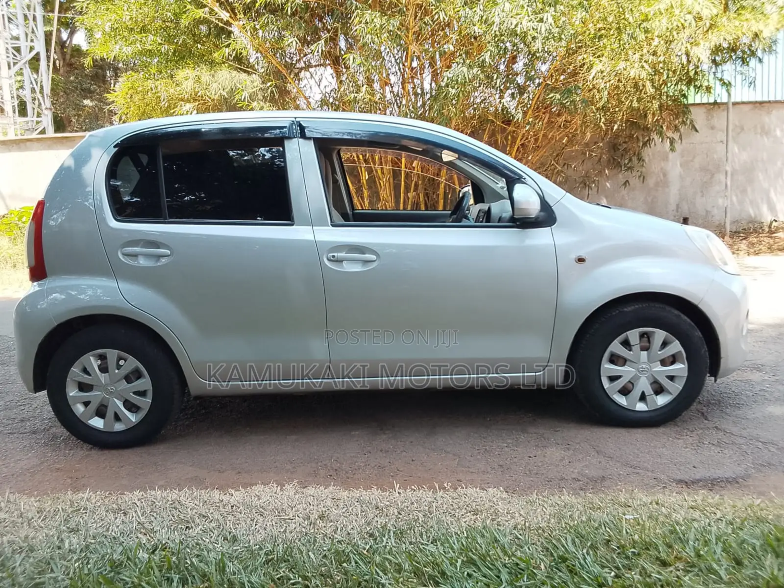 Toyota Passo 2015 Silver