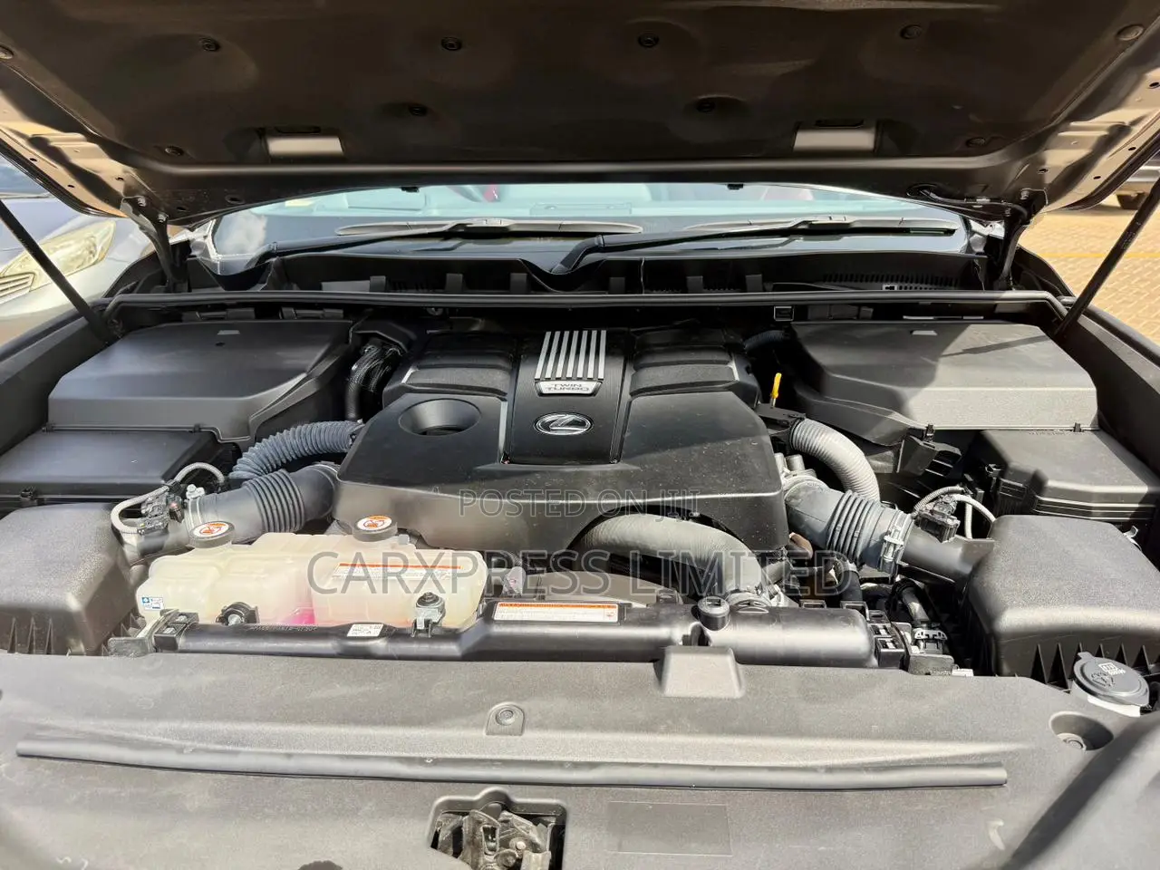 Lexus LX LX 600 2023