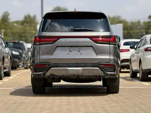 Lexus LX LX 600 2023
