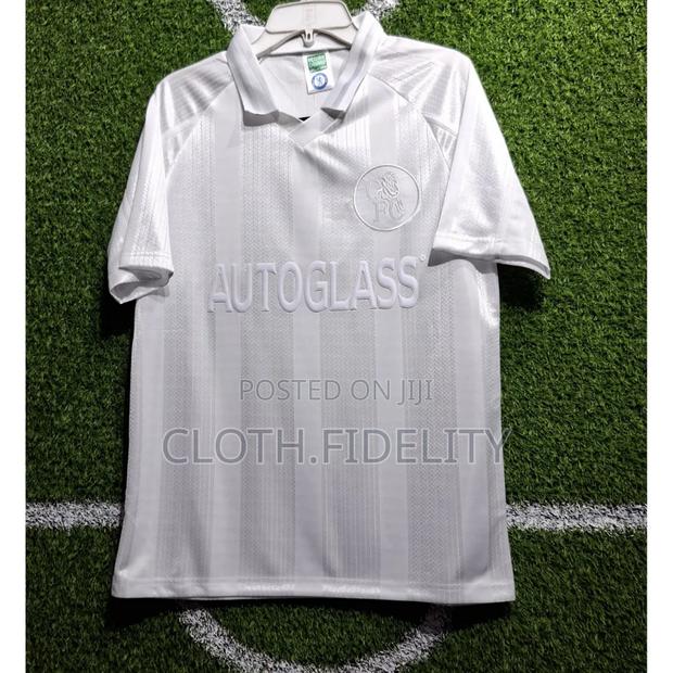 Chelsea Autoglass Limited Edition All White Retro Kit. - thumbnail 2