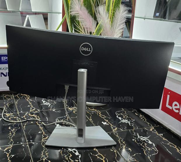 Dell P3421w 34′′ Curved Monitor – Usb-C Type-C Display - thumbnail 2