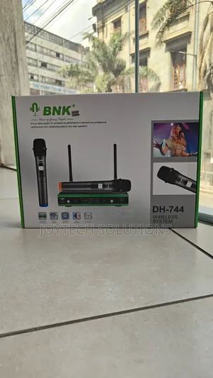 BNK Dh744 Dual Uhf Wireless Microphones