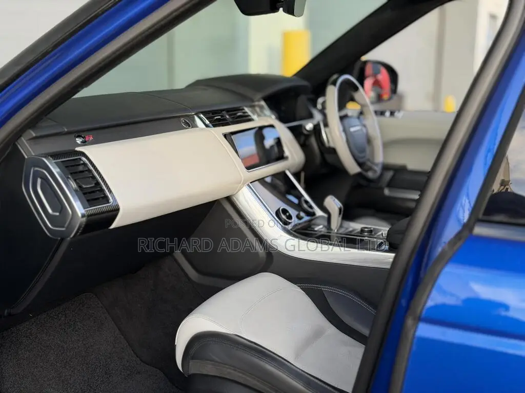 Land Rover Range Rover Sport SVR 4x4 2020 Blue