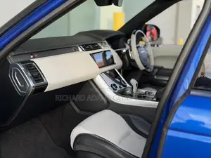 Land Rover Range Rover Sport SVR 4x4 2020 Blue