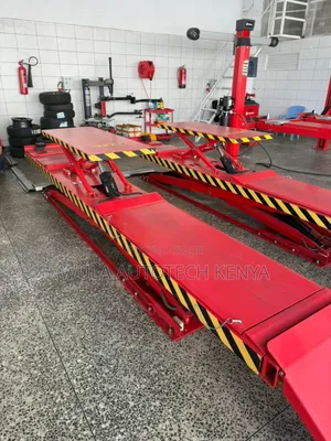 Commercial Small Scissor 1.8m/4t Best Quality Sunshine Italy
