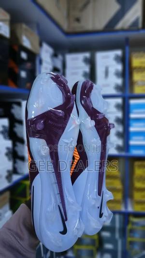 Nike Phantom Soccer Boots 39-44 - thumbnail 3