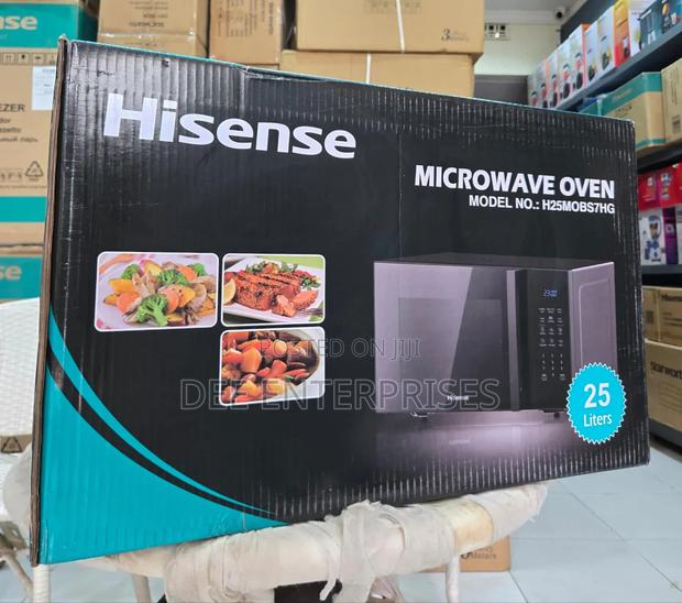 25l Black Hisense Microwave - main view
