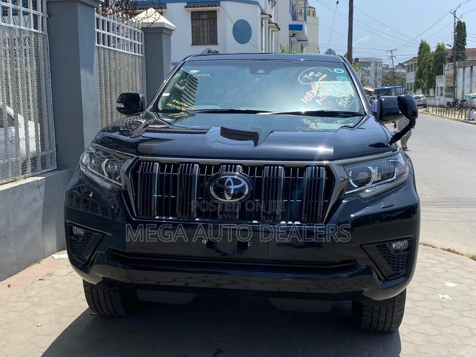 Toyota Land Cruiser Prado 2.8 2022 Black