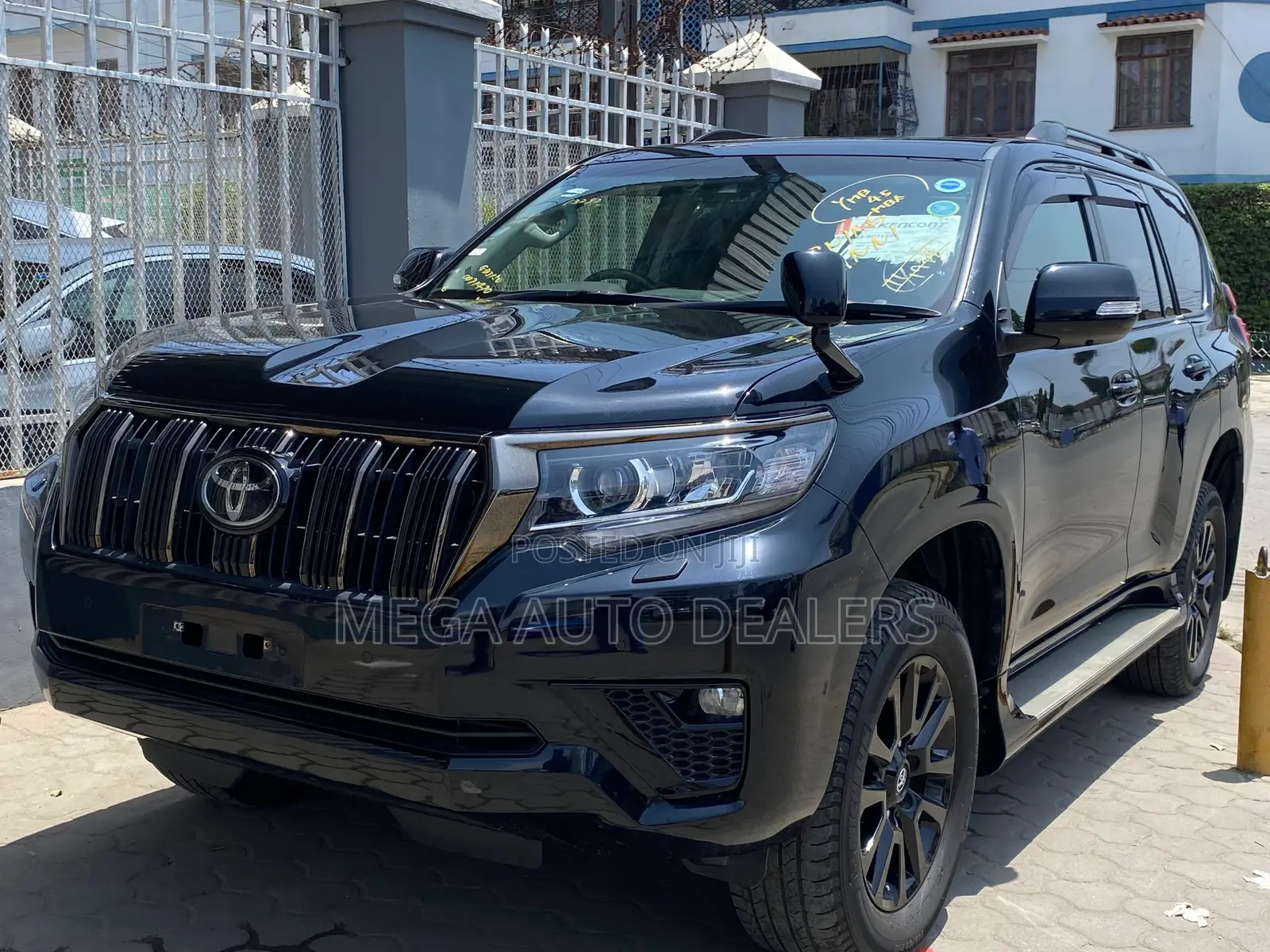 Toyota Land Cruiser Prado 2.8 2022 Black