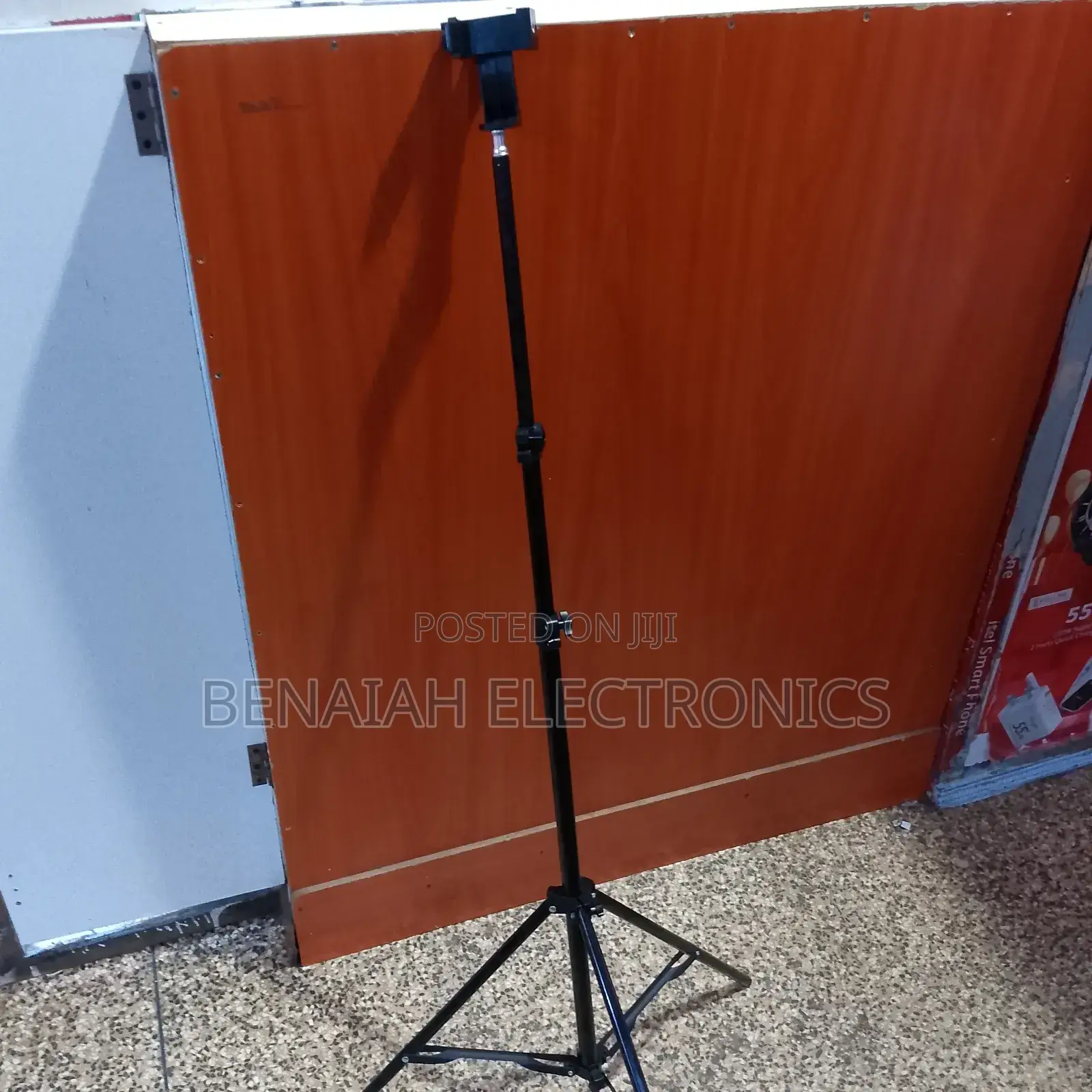 Multifunctional Phone Stand With a Holder