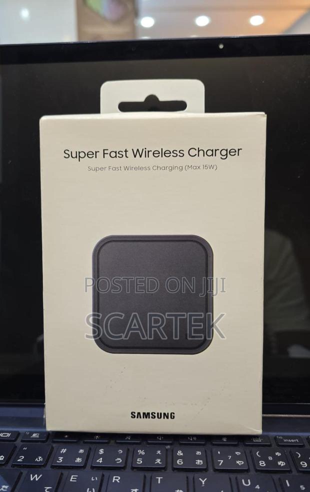 Samsung Super Fast Wireless Charger - main view