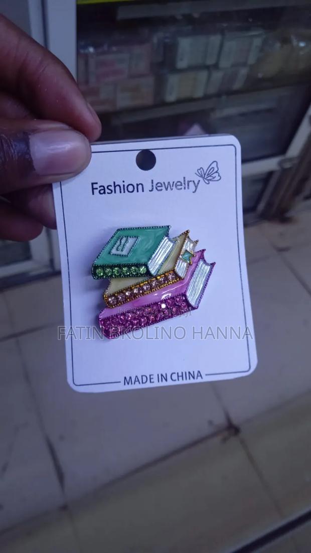 Stylish Ladies Brooches