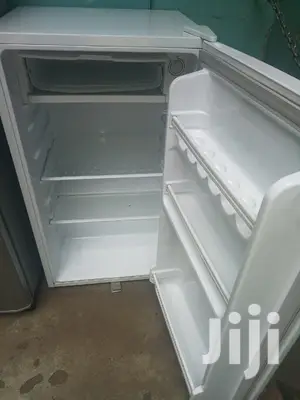Single Door Mini Fridge