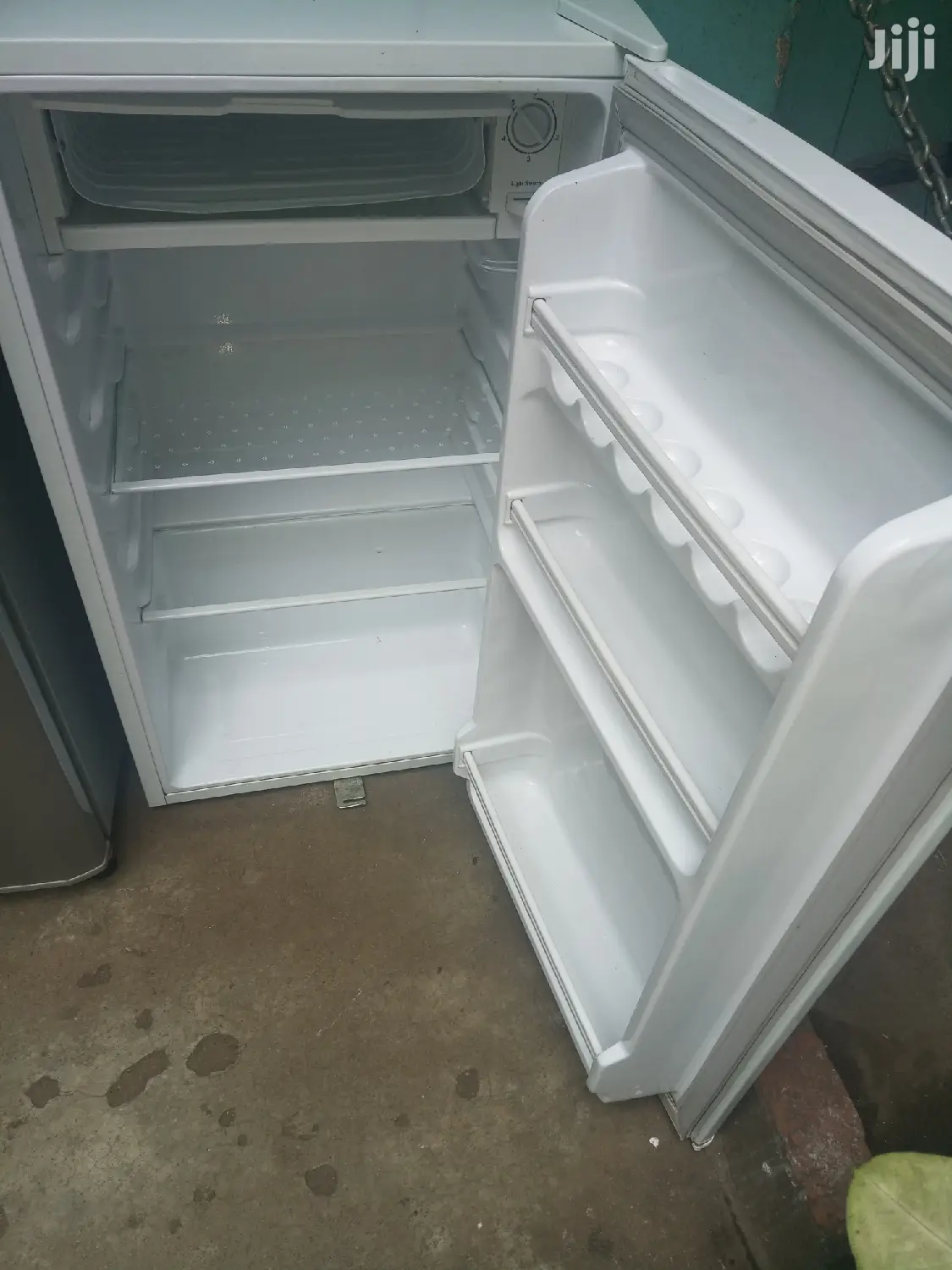 Single Door Mini Fridge