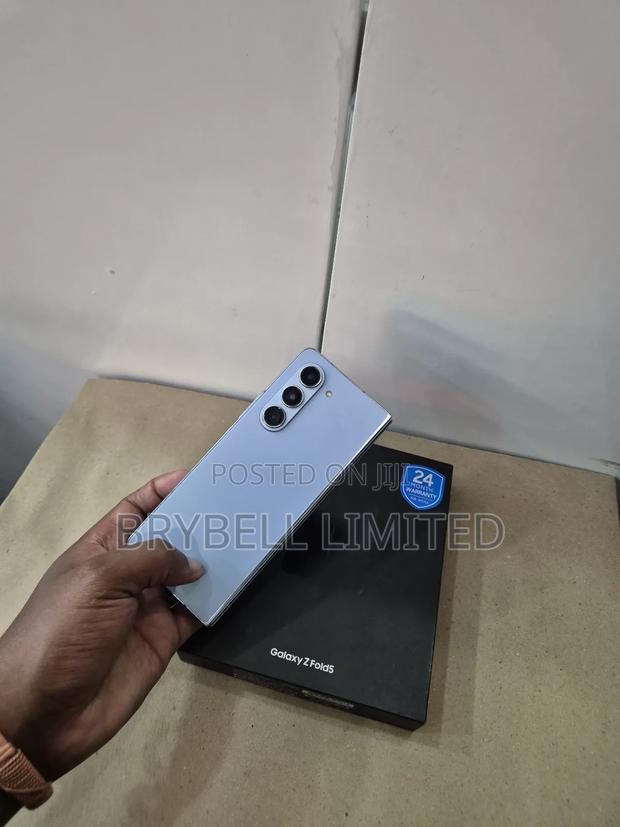 Samsung Galaxy Z Fold 5 256 GB Blue - thumbnail 3