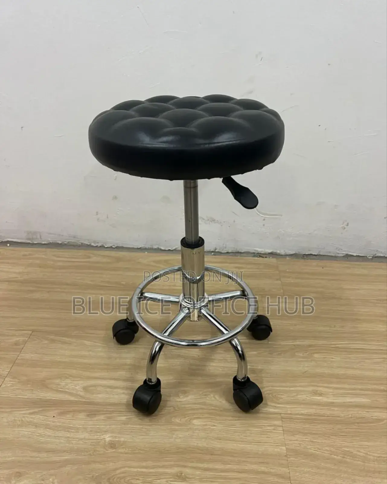 Studio Stool
