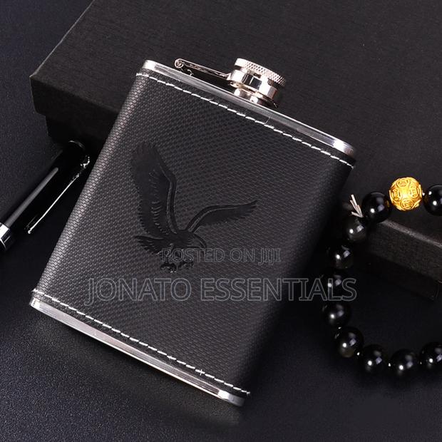 Whiskey Hip Flask Leather Set With Funnel And Tot Cups - thumbnail 5