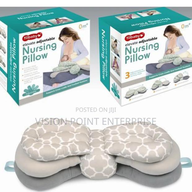 Adjustable Nursing Pillow - main view