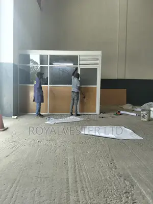 Alluminium Office Partitioning.