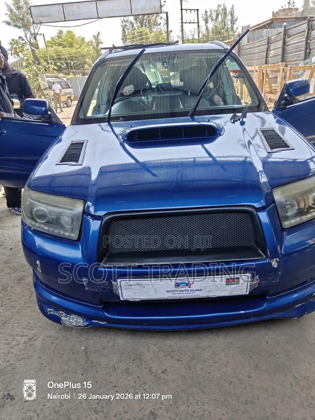 Subaru Forester Sg5 Front Windscreen - thumbnail 2