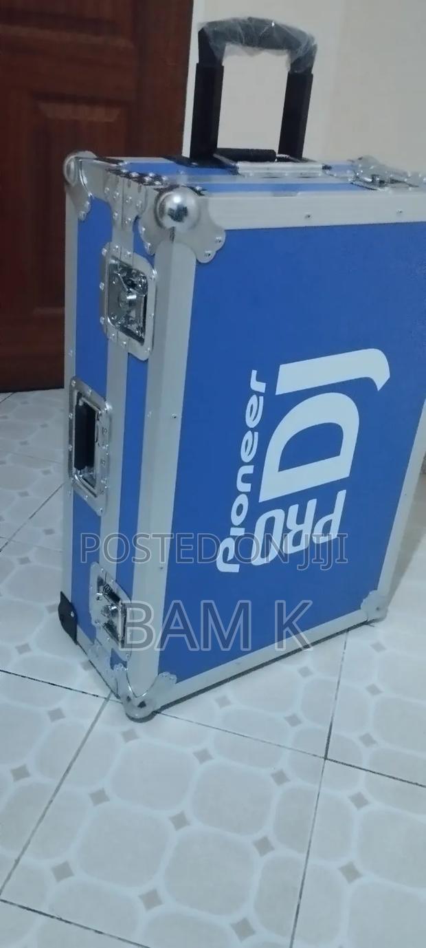 DDJ Rev 1 + Flight Case - thumbnail 5