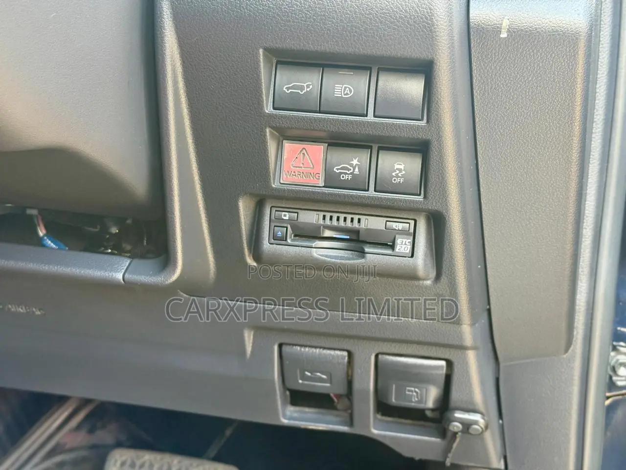 Toyota Land Cruiser LC300 2022 Black