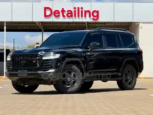 Toyota Land Cruiser LC300 2022