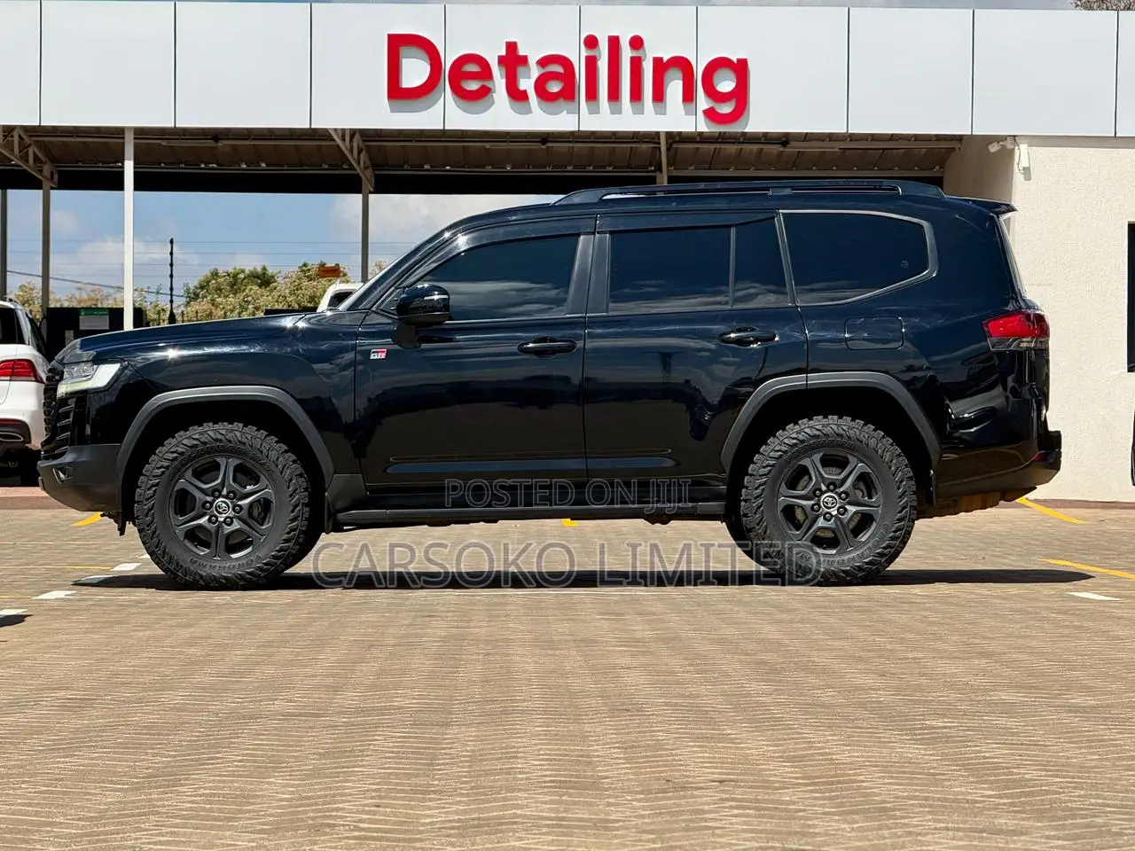Toyota Land Cruiser LC300 2022