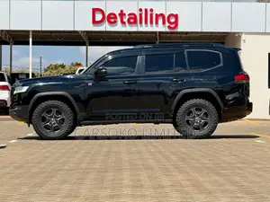 Toyota Land Cruiser LC300 2022
