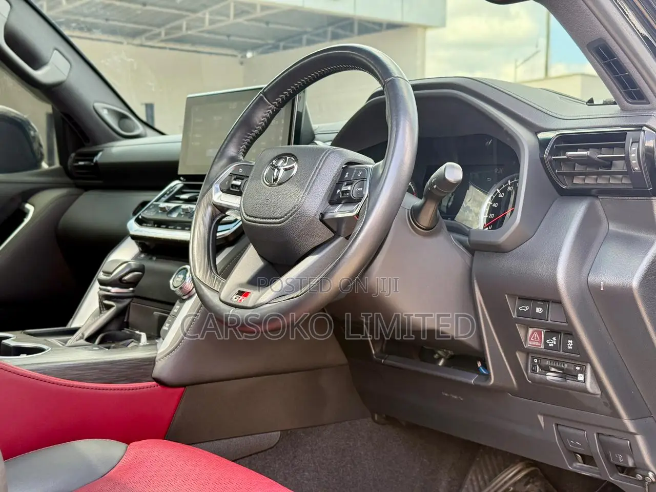 Toyota Land Cruiser LC300 2022