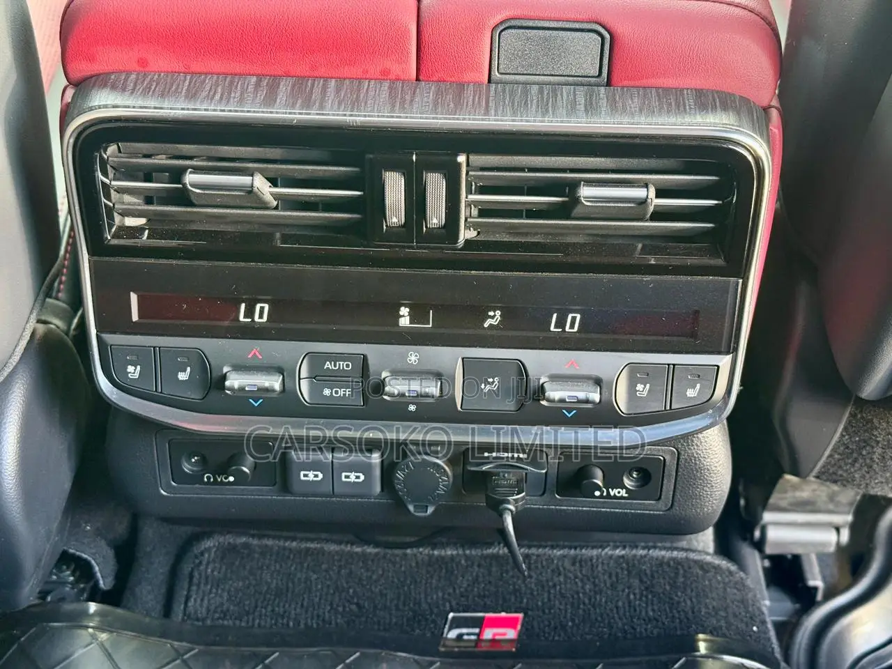 Toyota Land Cruiser LC300 2022
