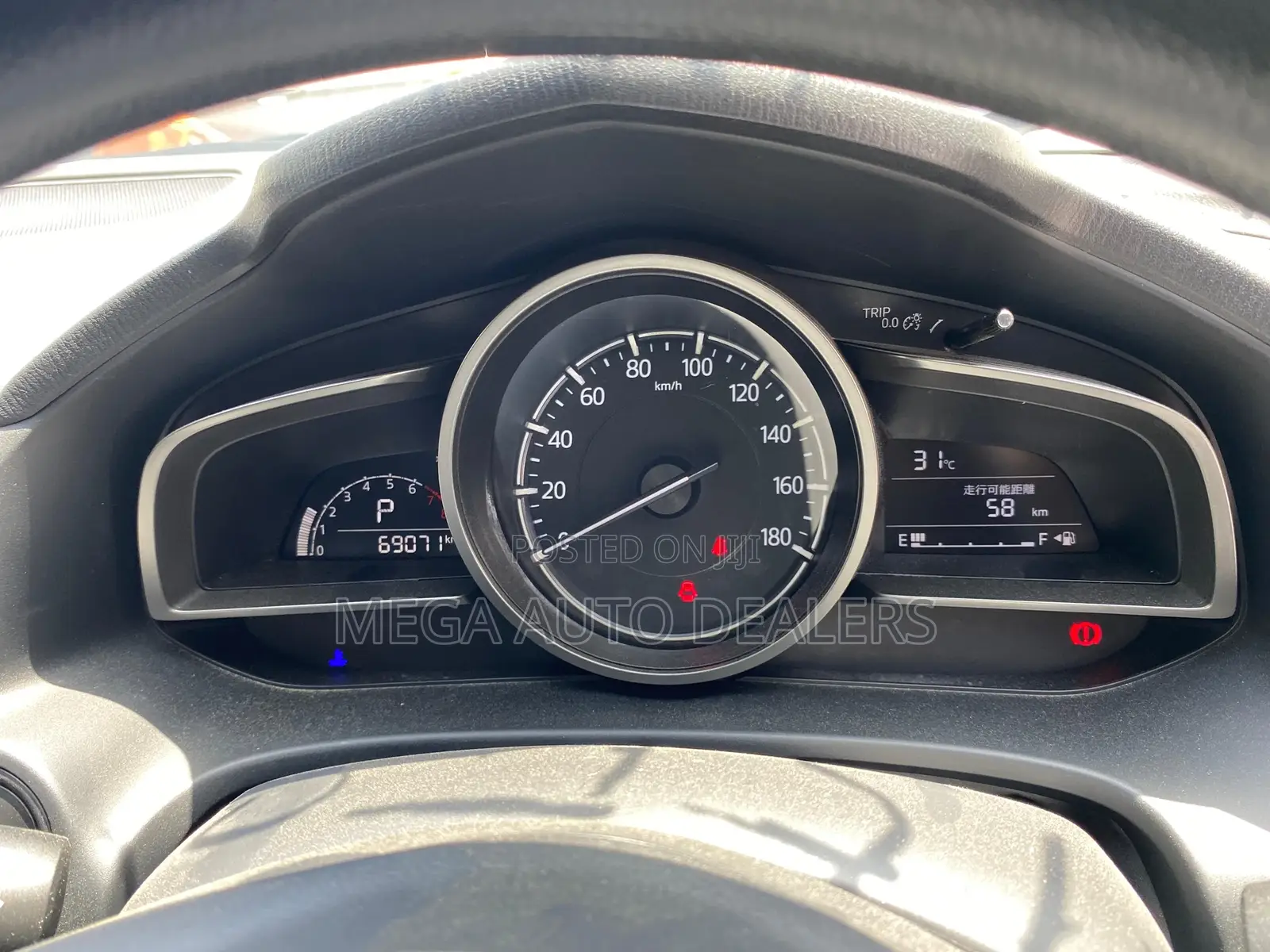 Mazda Axela 2018 Silver