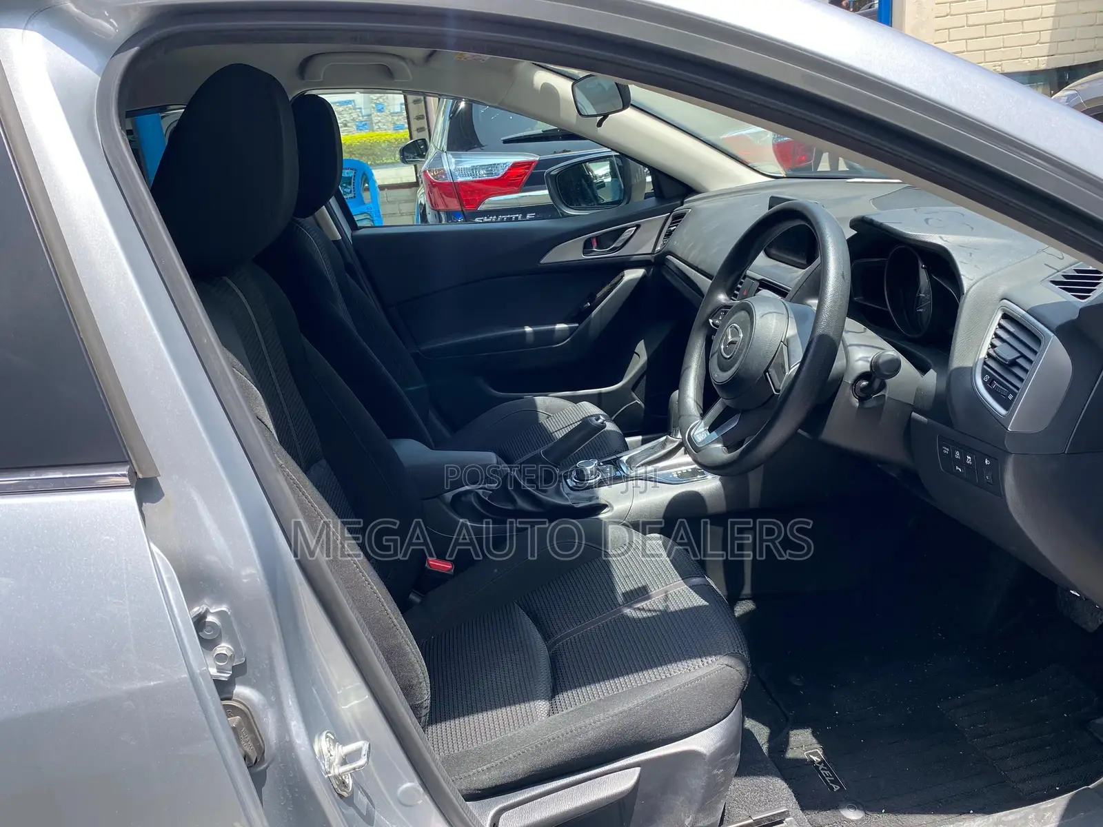 Mazda Axela 2018 Silver
