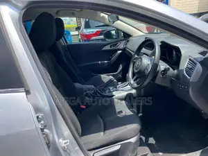 Mazda Axela 2018 Silver