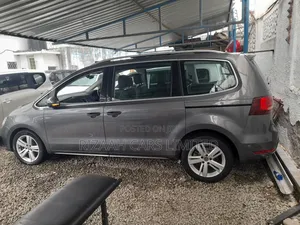 Volkswagen Sharan 2017 Gray
