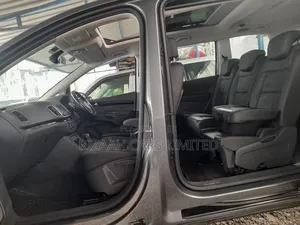 Volkswagen Sharan 2017 Gray