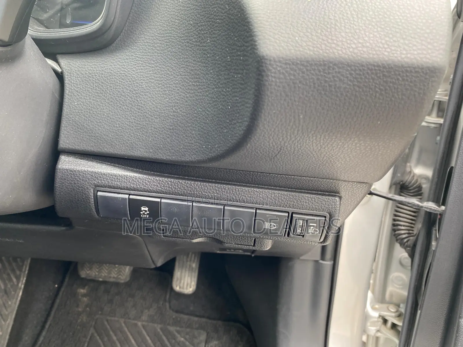 Toyota Corolla 2018 Silver