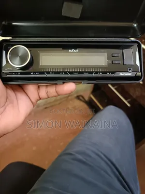 Isuzu Radio Maxit Face
