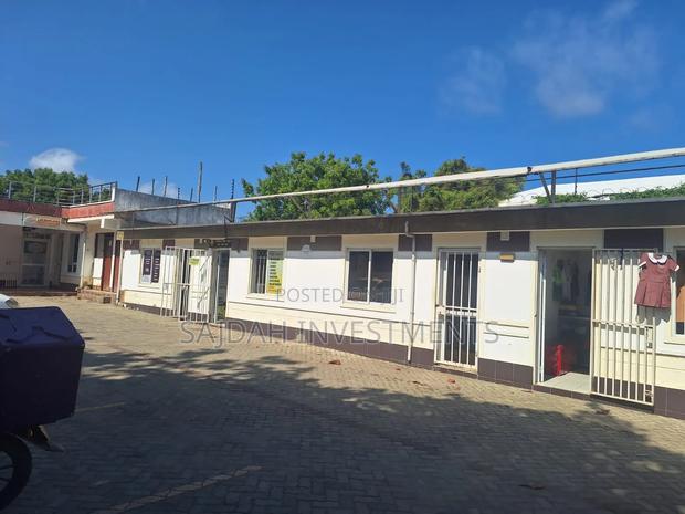 Shop to Let in Nyali - thumbnail 5