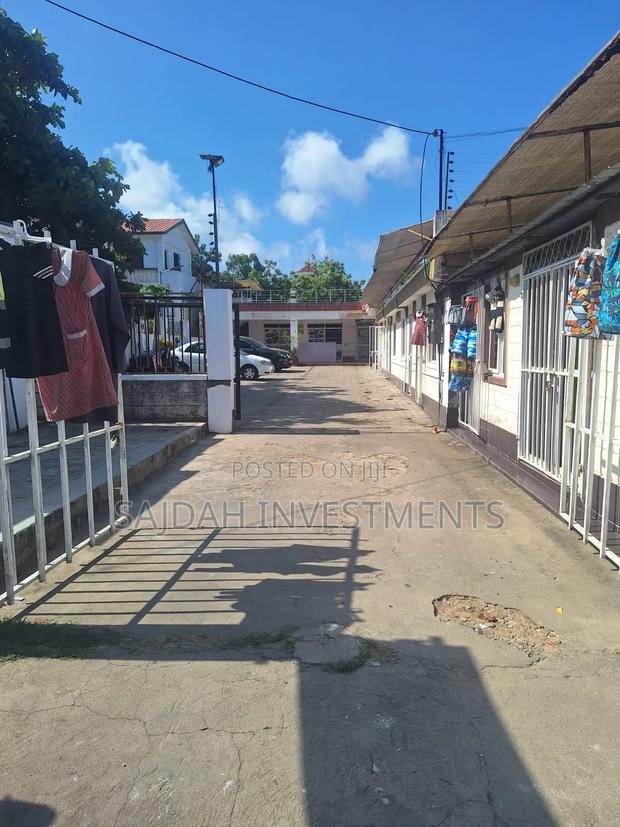 Shop to Let in Nyali - thumbnail 8