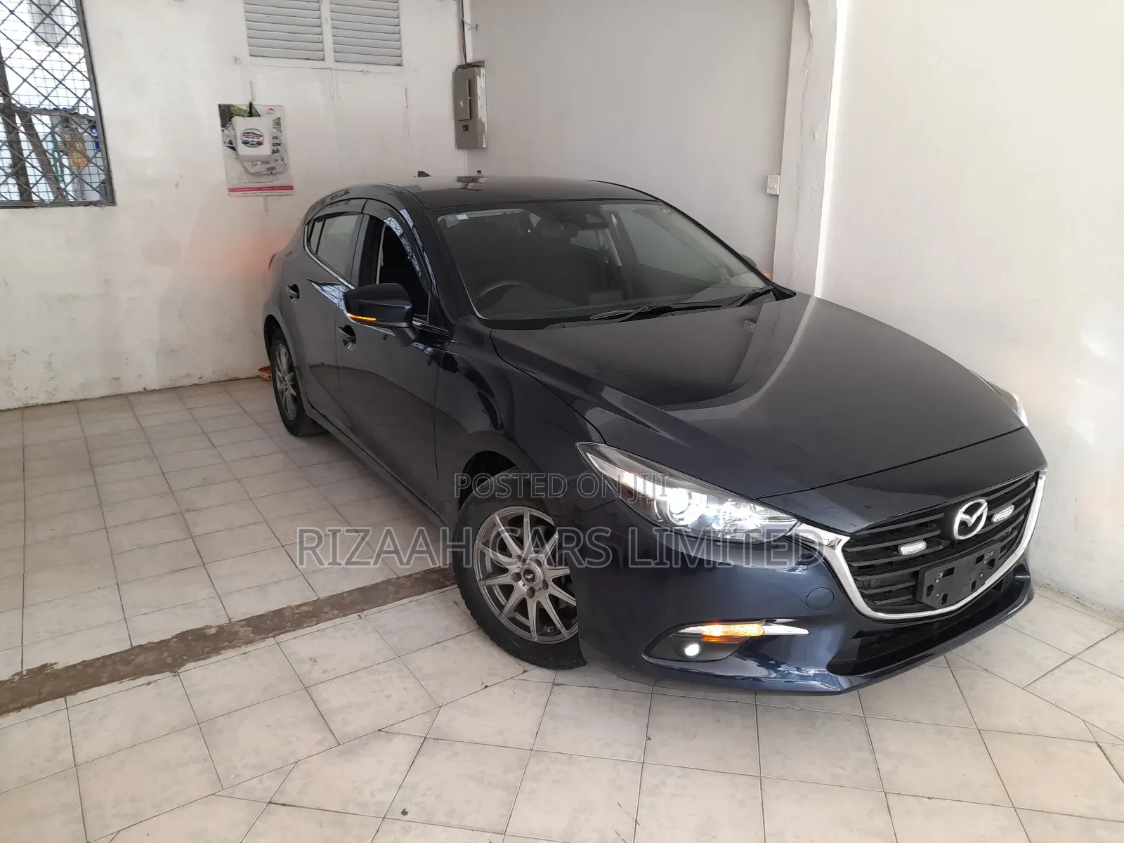 Mazda Axela 2018 Blue