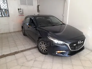 Mazda Axela 2018 Blue